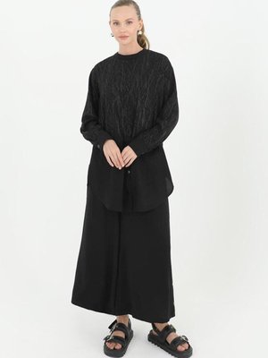 Siyah Çıtçıt Detaylı İkili Takım Siyah Çıtçıt Detaylı İkili Takım