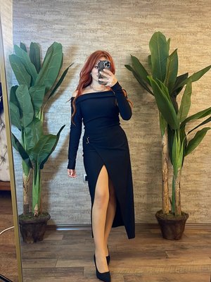 Siyah Tokalı Uzun Etek