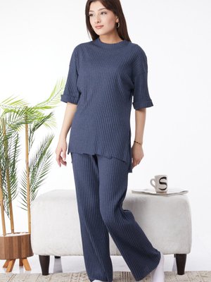 Antrasıt Bislet Yaka Kısa Kollu Pijama Takımı Antrasıt Bislet Yaka Kısa Kollu Pijama Takımı