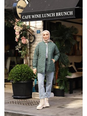 Yeşil Papatya Desen Çıt Çıtlı Kapitone Ceket Yeşil Papatya Desen Çıt Çıtlı Kapitone Ceket