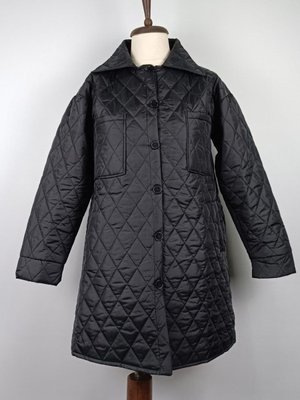 Düğmeli Şişme Kapitone Mont Siyah Düğmeli Şişme Kapitone Mont Siyah