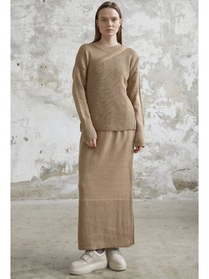 Bej Bağlamalı Süveterli Triko Elbise