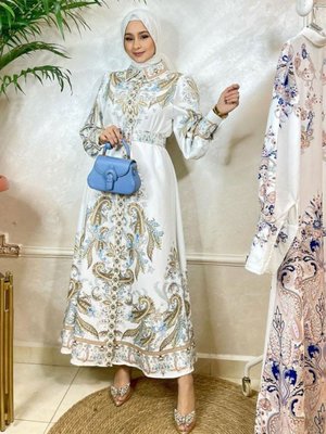 Beyaz Atlas Kumaş Elbise