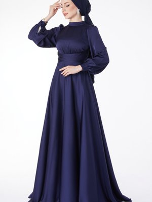 Düz Hakim Yaka Lacivert Çapraz Kuşaklı Abiye Elbise