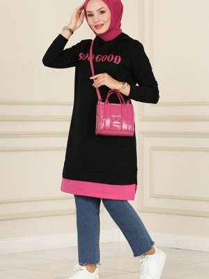 Siyah & Fuşya Yazı Detaylı Spor Tunik Siyah & Fuşya Yazı Detaylı Spor Tunik