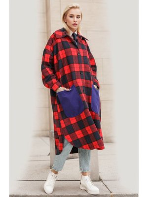 Kırmızı Ekose Desenli Düğmeli Kaban Kırmızı Ekose Desenli Düğmeli Kaban