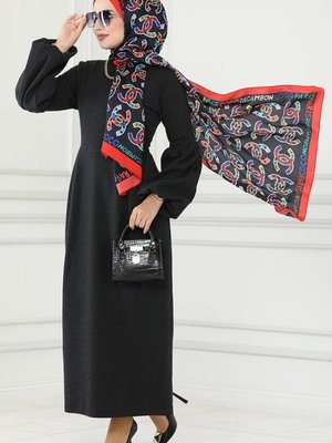 Siyah Balon Kollu Kışlık Elbise