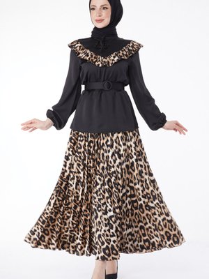 Düz Hakim Yaka Siyah Leopar Detaylı Kemerli İkili Takım