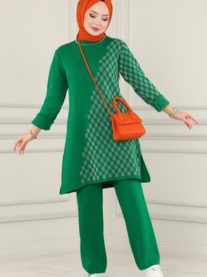 Benetton Yeşili Sim Geçişli Ekoseli Triko Takım Benetton Yeşili Sim Geçişli Ekoseli Triko Takım