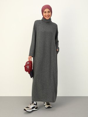 Açık Gri Rahat Kesim Elbise