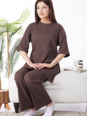 Kahve Bislet Yaka Kısa Kollu Pijama Takımı Kahve Bislet Yaka Kısa Kollu Pijama Takımı