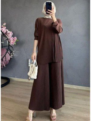 Sandy Komple Piliseli İkli Pantolonlu Takım