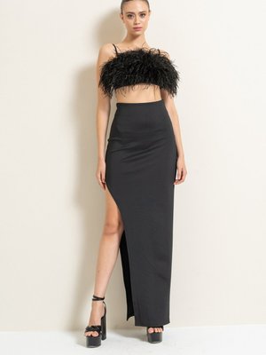 Siyah Yırtmaçlı Uzun Etek Siyah Yırtmaçlı Uzun Etek