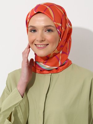 Çok Renkli Şüheda X Eşarp