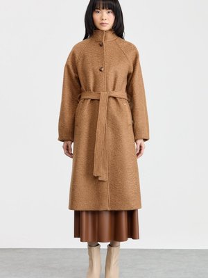 Dik Yaka Kuşaklı Kaşe Kaban Camel