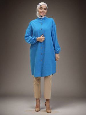 Mavi Boydan Düğmeli Hakim Yaka Tunik Mavi Boydan Düğmeli Hakim Yaka Tunik