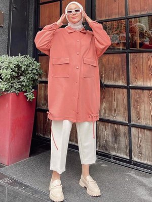 Cep Detaylı Etek Ucu Büzgülü Ceket