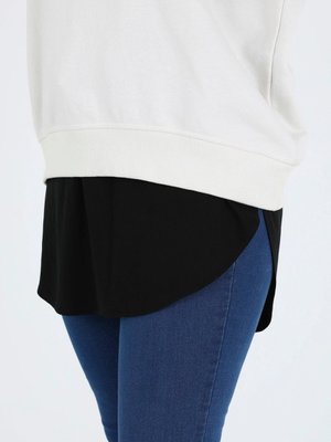 Yuvarlak Kesim Içlik Etek Siyah Yuvarlak Kesim Içlik Etek Siyah