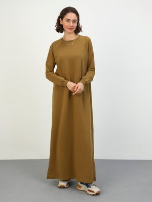 Spor Elbise Zeytin Yeşili