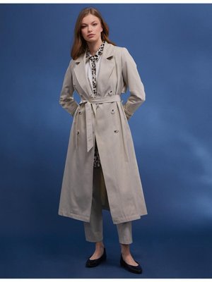 Rüzgarlık Detaylı Bilek Apoletli Trençkot Krem