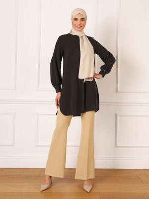 Siyah Gizli Düğmeli Balon Kol Aerobin Tunik