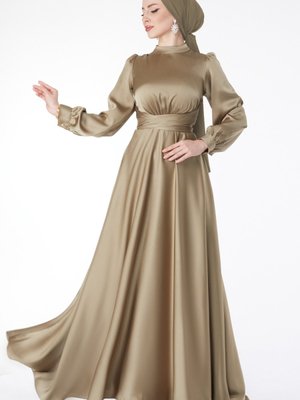 Düz Hakim Yaka Haki Çapraz Kuşaklı Abiye Elbise