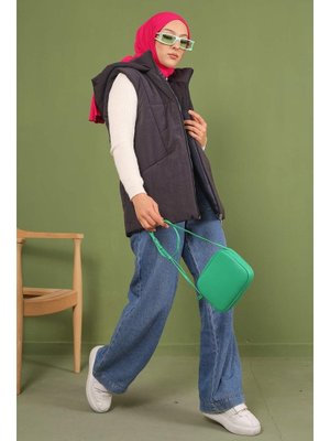 Füme Kapüşonlu Astarlı Fermuarlı Gizli Cep Detaylı Şişme Yelek Füme Kapüşonlu Astarlı Fermuarlı Gizli Cep Detaylı Şişme Yelek
