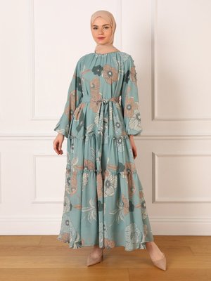 Nil Yeşili Çiçek Desenli Tam Astarlı Şifon Elbise