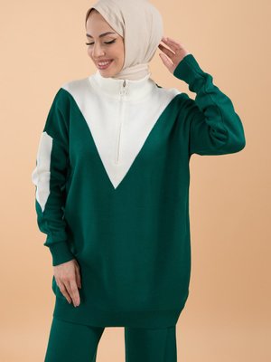 Zumrut Yakası Fermuarlı Triko Takım Zumrut Yakası Fermuarlı Triko Takım