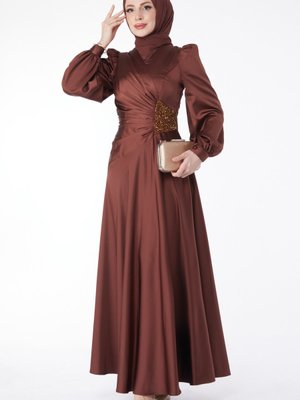 Kahve Saten Pileli Sol Yanı Boncuklu Abiye Elbise