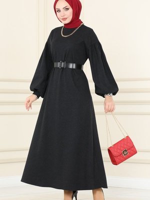 Siyah Deri Kemerli Kışlık Elbise