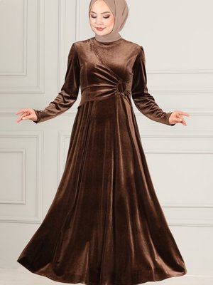 Kahve Önü Detaylı Kadife Elbise