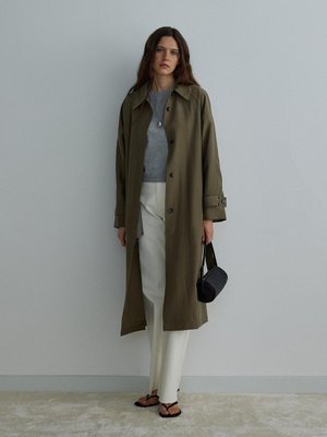 Haki Weightles Uzun Trençkot