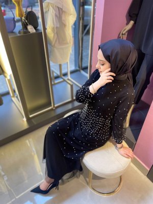 İnci Taş Detaylı Elbise Siyah