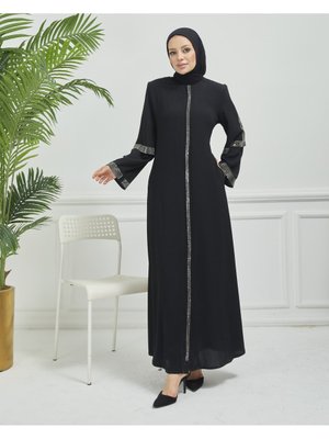 Çift Kol Taşlı Model Krep Kumaş Siyah Ferace