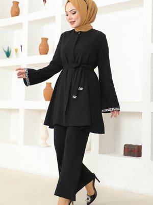 Siyah Şeritli Aerobin Takım