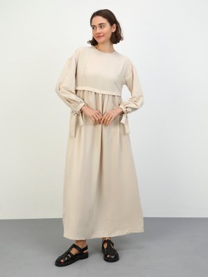 Açık Taş Aerobin Bağlama Detaylı Elbise