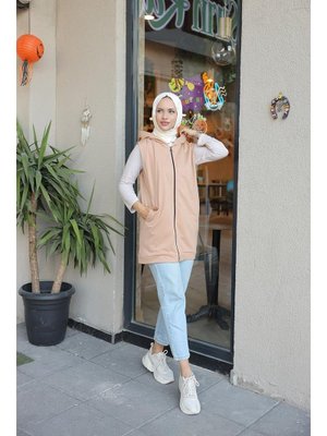 Latte Kapüşonluı Cepli Yelek