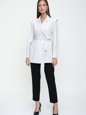 Kolları Pile Detaylı Kruvaze Ceket