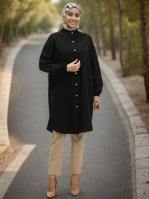 Siyah Boydan Düğmeli Hakim Yaka Tunik Siyah Boydan Düğmeli Hakim Yaka Tunik