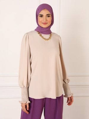 İpek Tuşeli Kolları Gipe Detaylı Bluz Açık Bej İpek Tuşeli Kolları Gipe Detaylı Bluz Açık Bej