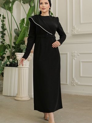 Siyah Taş Detaylı Elbise