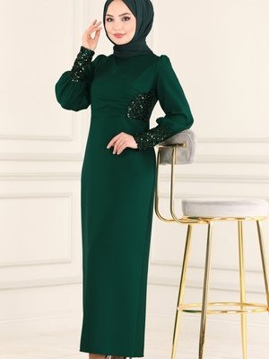Zümrüt Pul Detaylı Krep Elbise