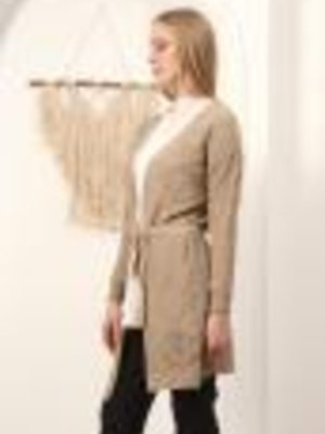 Kahverengi Ponpon Desenli Kuşaklı Yazlık Kısa Hırka