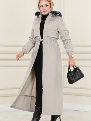 Taş Kapüşonlu İçi Kürklü Trençkot Taş Kapüşonlu İçi Kürklü Trençkot