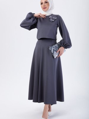 Fume Bluzu Çiçekli Scuba Etekli Takım Fume Bluzu Çiçekli Scuba Etekli Takım