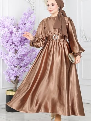 Sütlü Kahve Beli Lastikli Saten Elbise