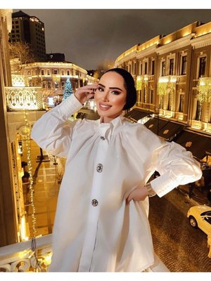 Oversize Beyaz Taş Detay Mika Gömlek Oversize Beyaz Taş Detay Mika Gömlek