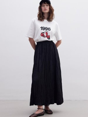 Crush Efektli Uzun Kloş Etek Siyah Crush Efektli Uzun Kloş Etek Siyah