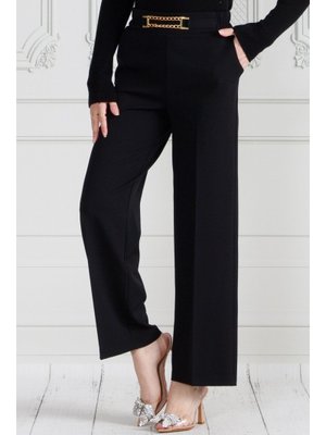 Siyah Beli Zincir Detaylı Bol Paça Pantolon
